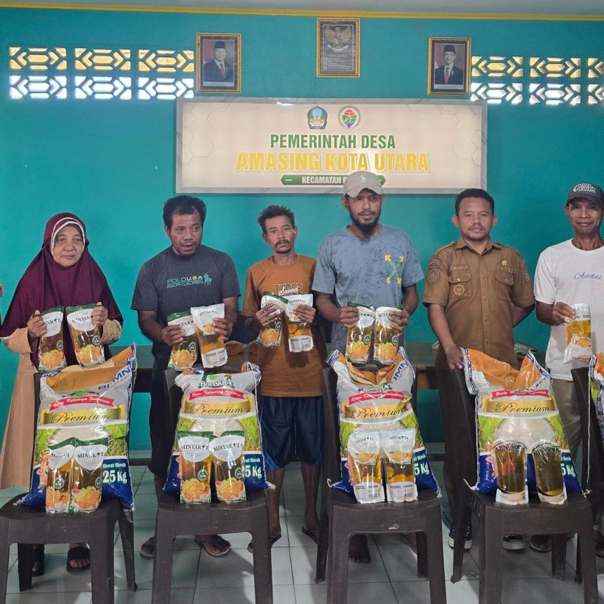 Pemdes Amasing Kota Utara Salurkan Bantuan Pangan Bulog Untuk 97 PKM